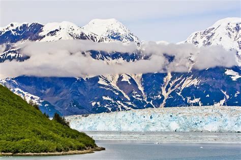 alaska landmarks and tourist attractions.